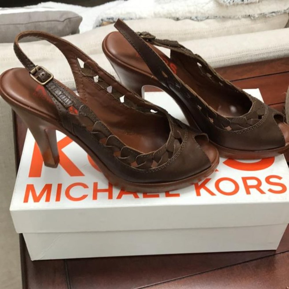 Michael Kors Brown Lyric/Vacchetta Platforms Size: US 8